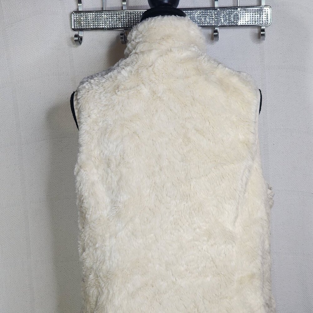 Roz & Ali Cream Colored Faux Fur Trimmed in Faux Suede Fully Lined Vest Size L - Picture 11 of 16